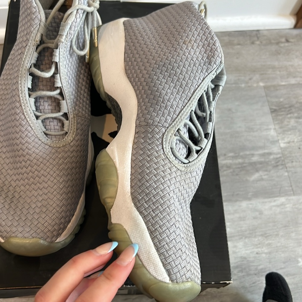 men's grey jordan's - Picture 3 of 5